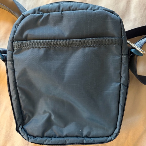 LeSportsac Blue Crossbody Bag NWOT - Picture 2 of 8